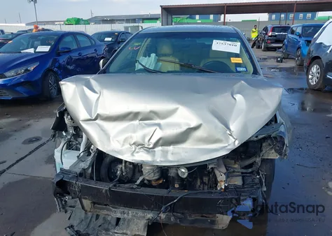 2015 Toyota Camry Xle z USA, uszkodzony, nr VIN 4T4BF1FK4FR498907